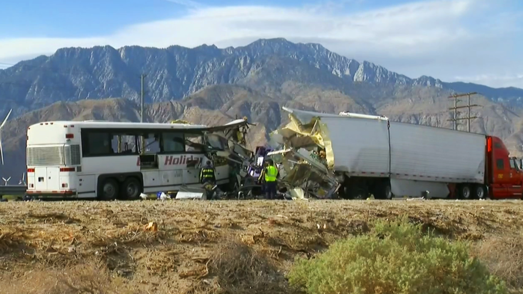 tour-bus-crash-in-california-persian-herald-australia